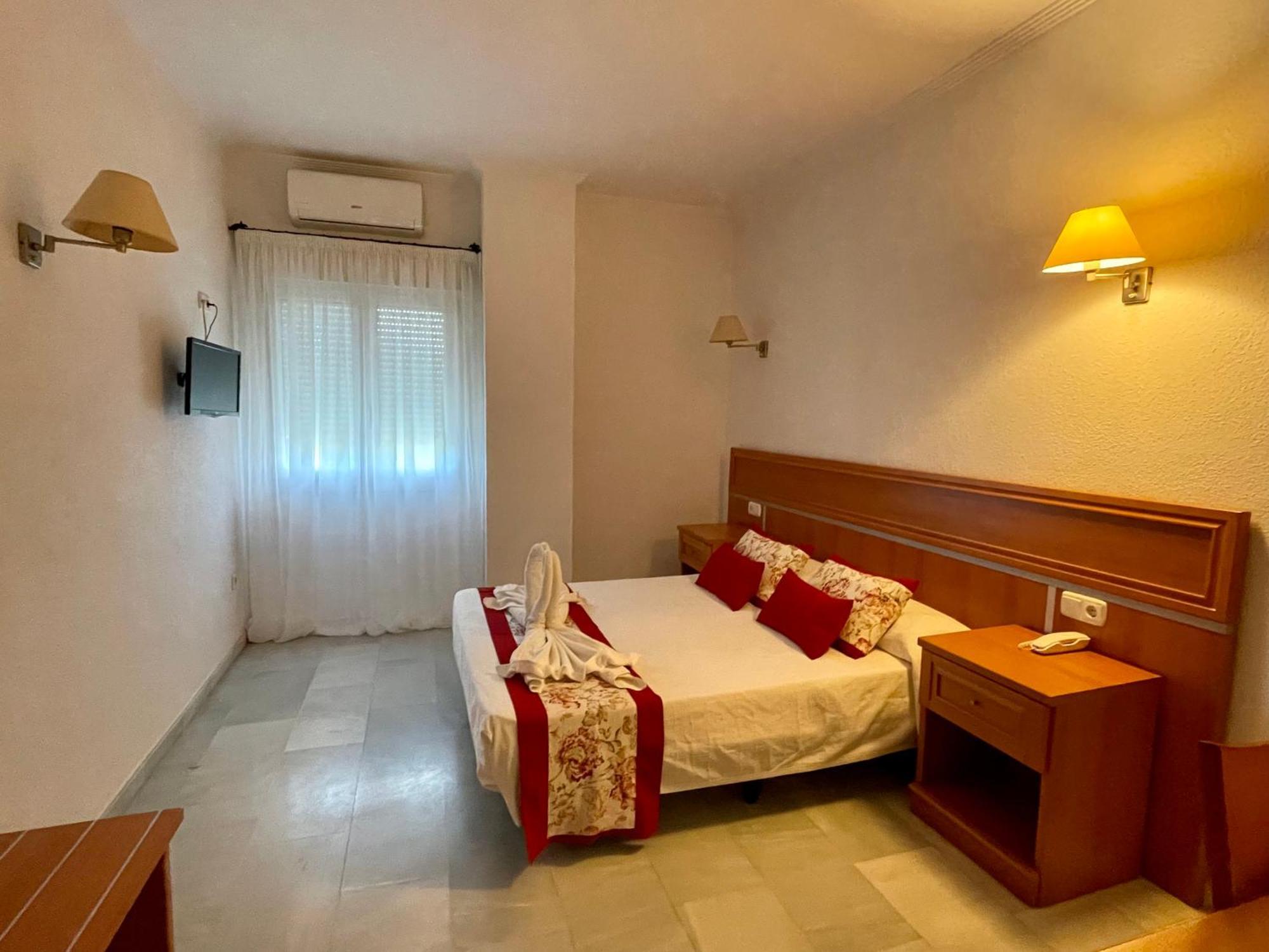 Hotel Puerto De Palos Палос-де-ла-Фронтера Экстерьер фото